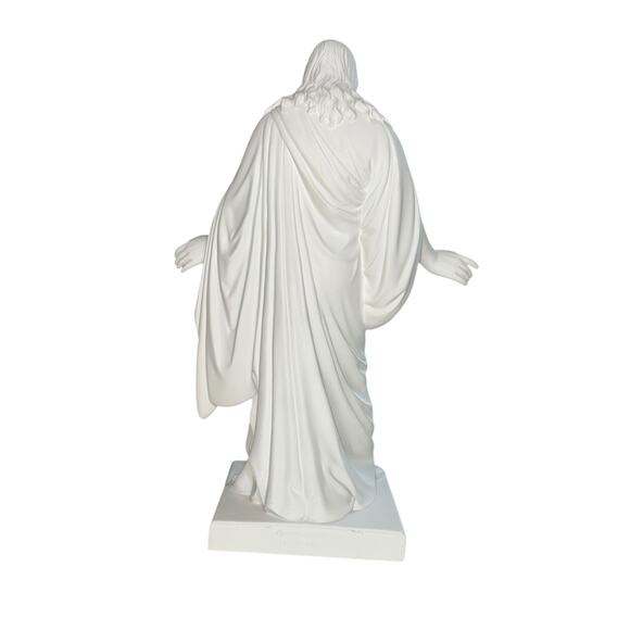 One Moment Time Jesus Christ Statue Utah 10” Resurrected Messiah Statue Figurine - Picture 4 of 16